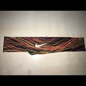 NWOT neon Nike headband